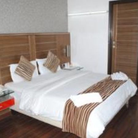 Hotel Metro Continental Δελχί Δωμάτιο φωτογραφία