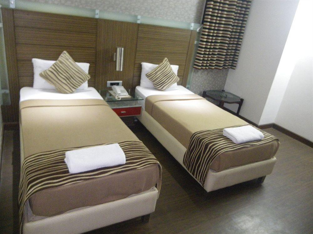 Hotel Metro Continental Δελχί Εξωτερικό φωτογραφία